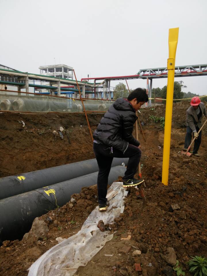 弘坤公司-測試樁埋設(shè)